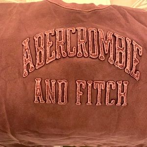 Regular length sweatshirt